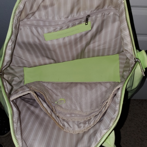Lululemon Vinyasa to Vino Bag - Picture 14 of 14